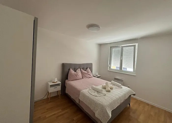 Mareli Apartment *
